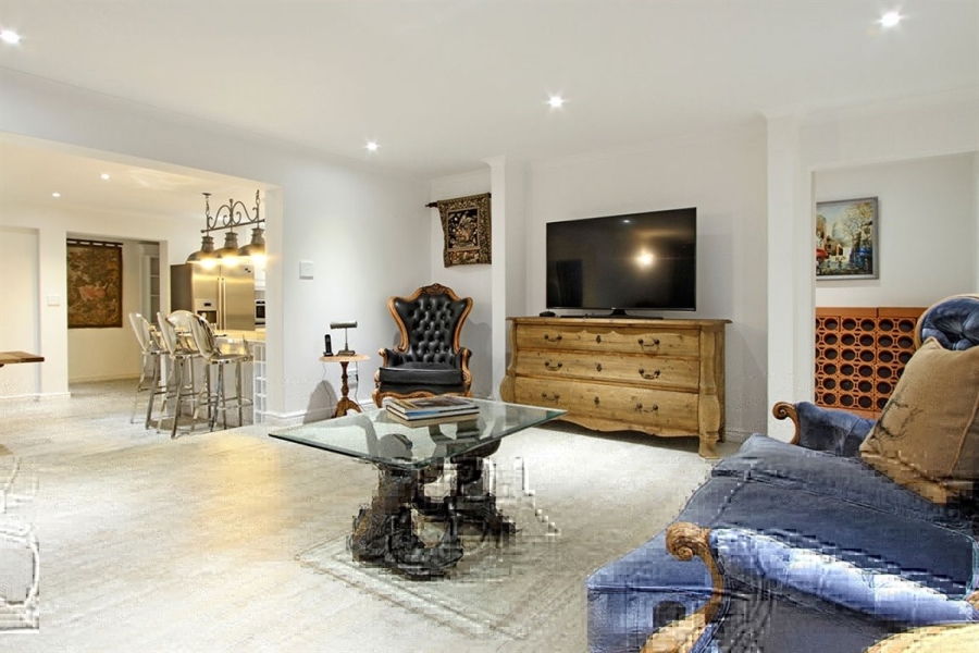 3 Bedroom Property for Sale in Clifton Western Cape